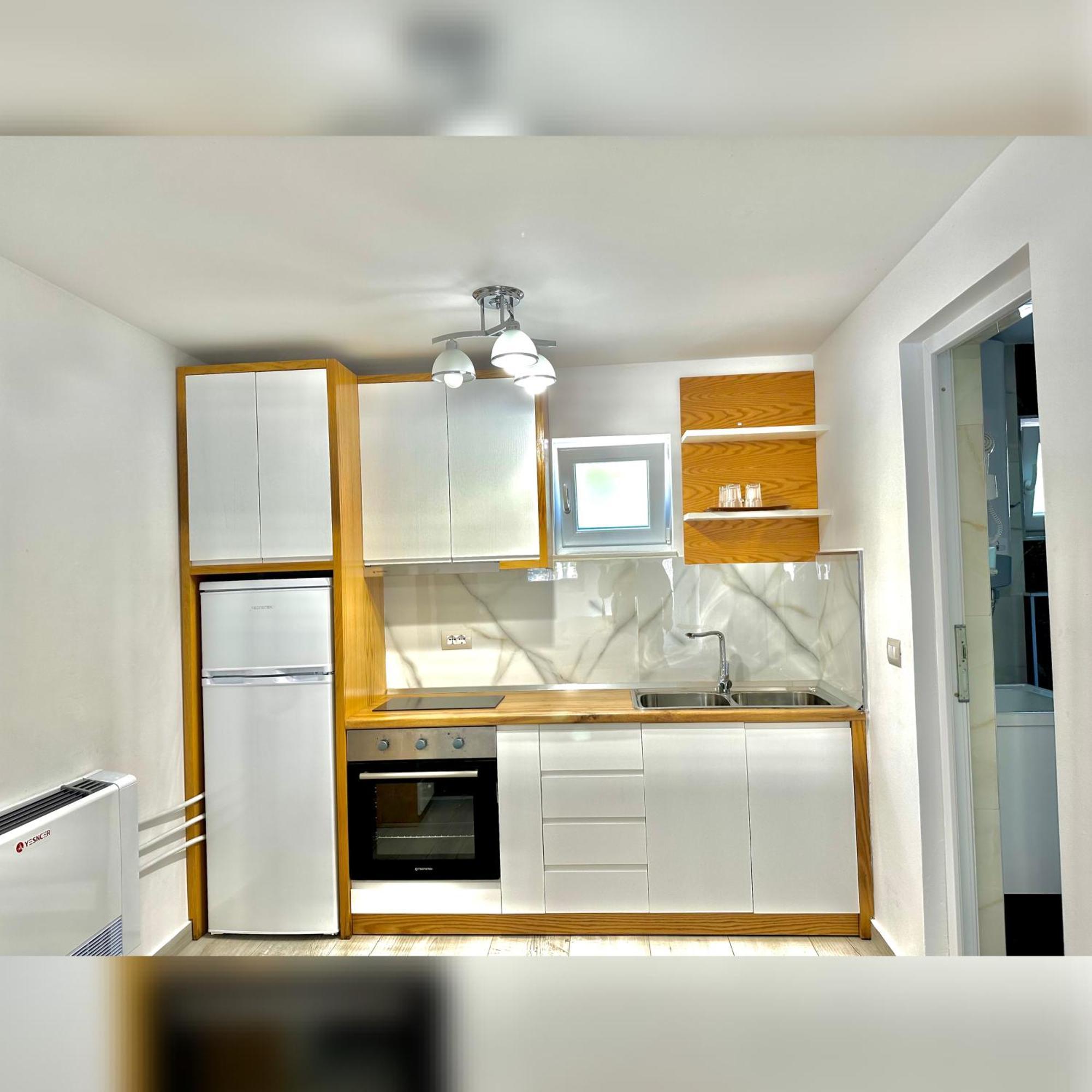 Breezy Hotel Valbone Room photo
